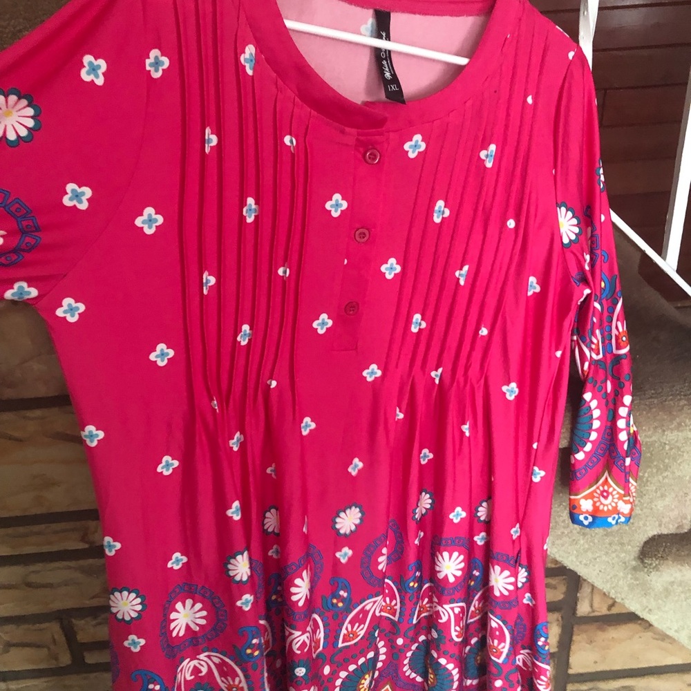 White Mark Stretch Tunic